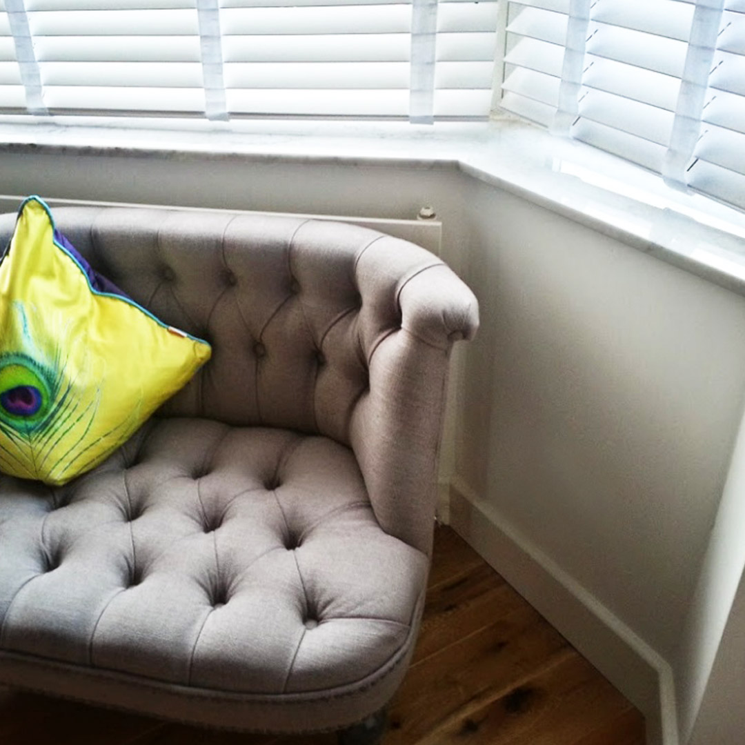 Подоконники из кварцевого камня в деревне Велигонты